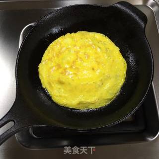 Peanuts with Egg Crust Mixed with Celery recipe