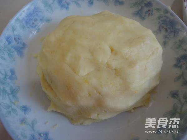 Bionic Bean Paste Stuffed Pear Buns recipe