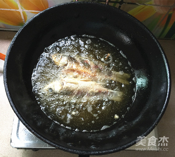 Crispy Crucian Carp recipe