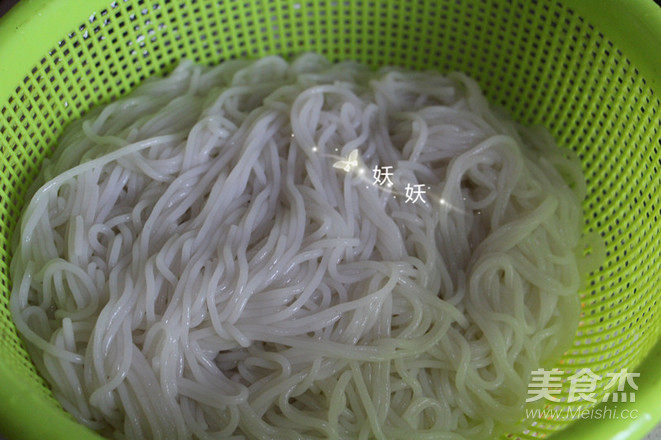 Cold Rice Noodles recipe