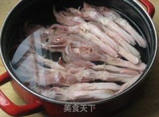 〖sauce-flavored Stewed Duck Tongue〗------summer Snack with Wine "duck Earn" recipe