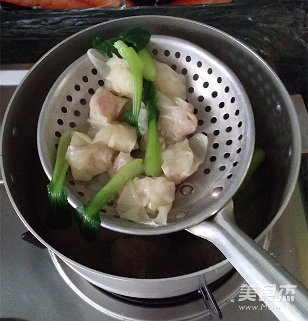 Nanjing Spicy Oil Small Wonton recipe