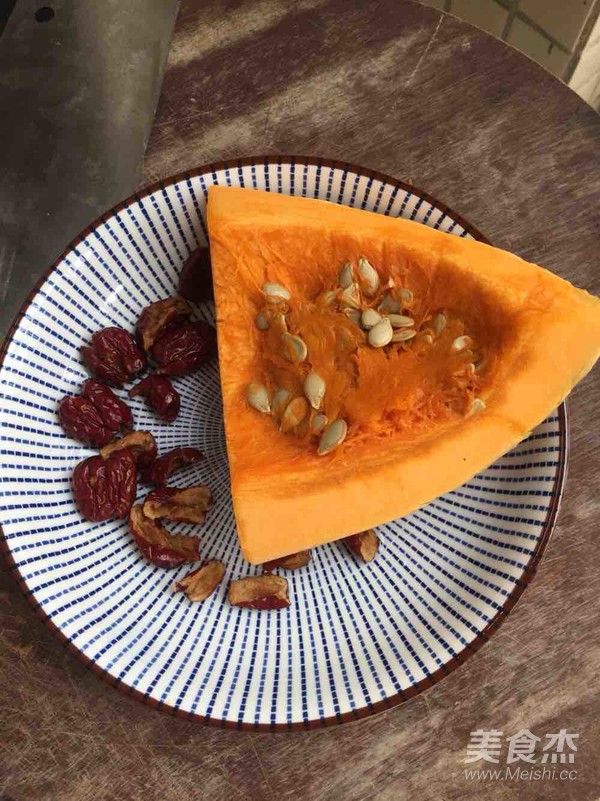 Pumpkin and Red Date Soup recipe