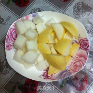 Autumn Health Preservation-white Radish and Snow Pear Soup recipe