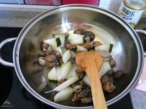 Winter Melon and Clam Soup recipe