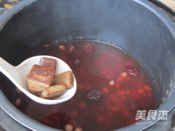 Five Red Soup recipe