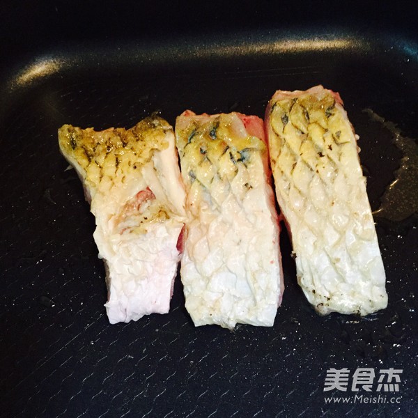 Braised Fish Belly with Taro Dry recipe