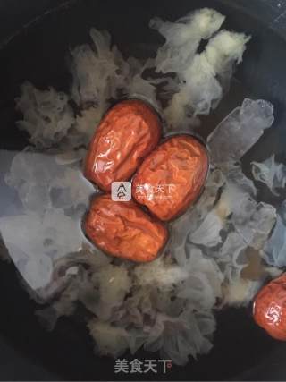 Red Date and Tremella Soup recipe