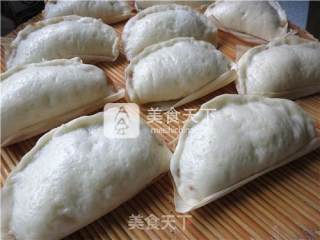 Noodle Pork Steamed Bun recipe