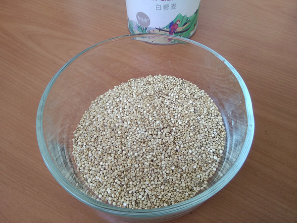 White Quinoa Lily Porridge recipe