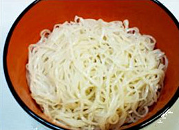 Noodles with String Beans and Minced Pork recipe