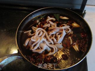 Stir-fried Duck Intestines with Leek Flowers recipe