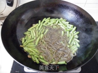 Mother's Taste-----stuffed Vermicelli with Twisted Beans recipe