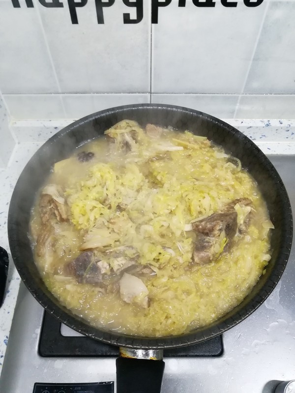 Stewed Pork Neck Bones with Sauerkraut Vermicelli, One of The Famous Dishes in Northeast China recipe