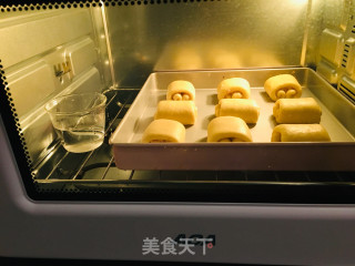 Strawberry Milk Roll recipe