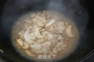 Stir-fried Pork with Mushroom recipe