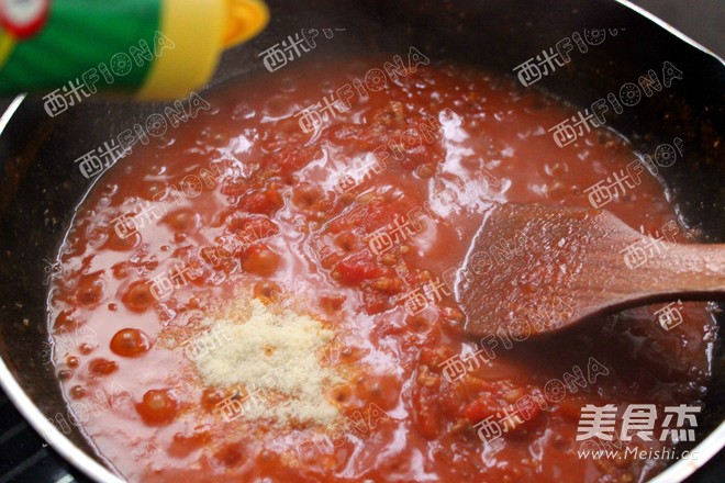Tomato Beef Sauce recipe