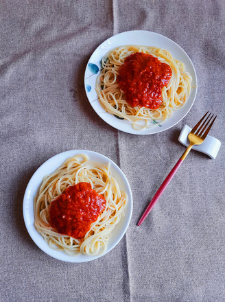 Spaghetti with Tomato Beef Sauce