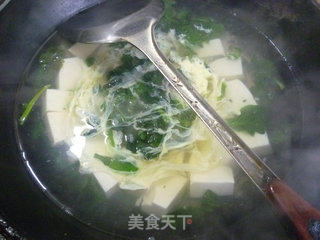 Vegetable Core Dried Egg Tofu Soup recipe