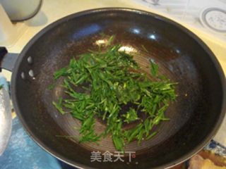 Fried Cat Ears with Chives and Eggs recipe