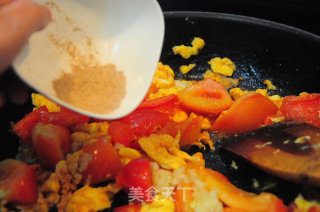 Scrambled Eggs with Tomatoes--with The Method of Cutting Tomatoes without Running Out of Soup and Peeling Them recipe