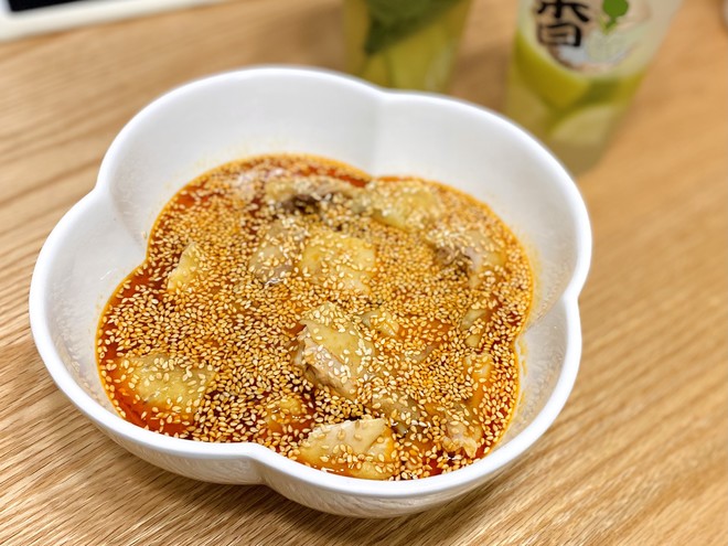 White Sliced Chicken with Sesame and Red Oil Comparable to Liao Kee Bang Bang Chicken