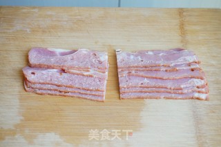 Bacon Roll with Enoki Mushroom recipe