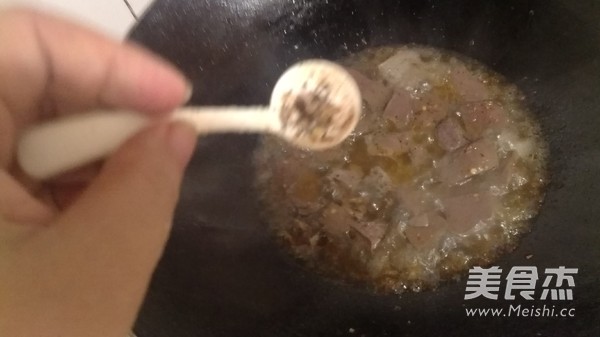 Sesame Oil Pork Blood Soup recipe