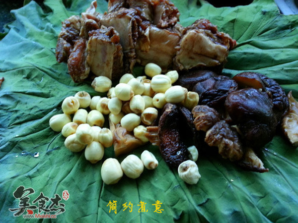 Steamed Pork with Lotus Seed Pork Ribs and Noodles recipe