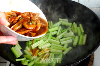 Fried Prawns with Celery recipe