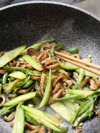 Home-style Stir-fried Cooked Tripe recipe