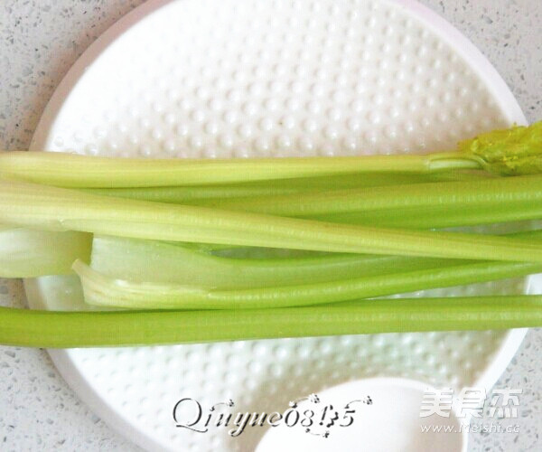 Vegetarian Sauteed Celery and Lily recipe