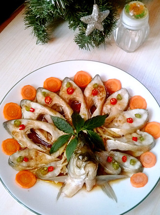 Steamed Peacock Kaiping Fish recipe
