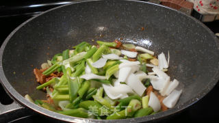 Stir-fried Beef with Korean Sauce recipe