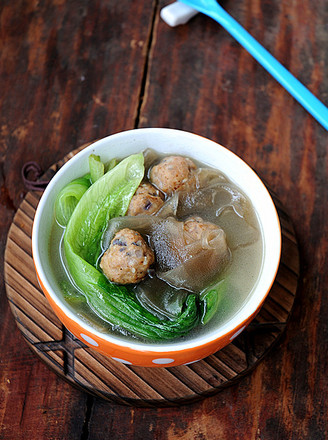 Lettuce Soup with Meatballs and Noodles recipe