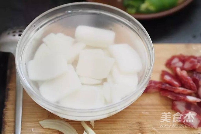 After All, Eating is The Most Important Thing-fried Rice Cakes recipe