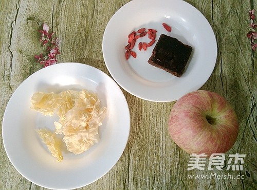 Apple Tremella Sweet Soup recipe