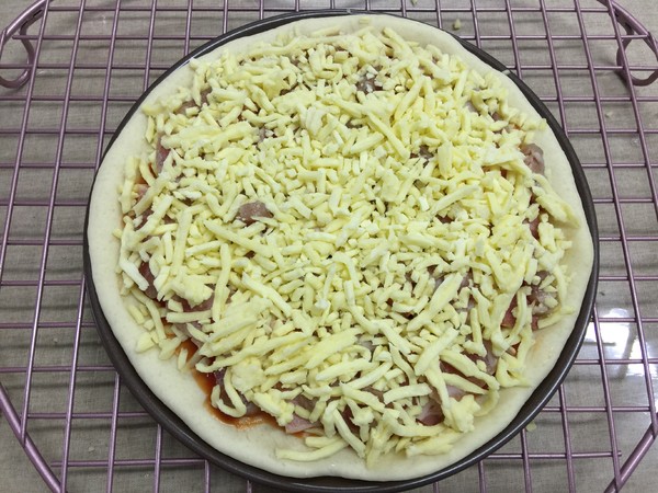 Ham and Bacon Thin Bottom Pizza recipe