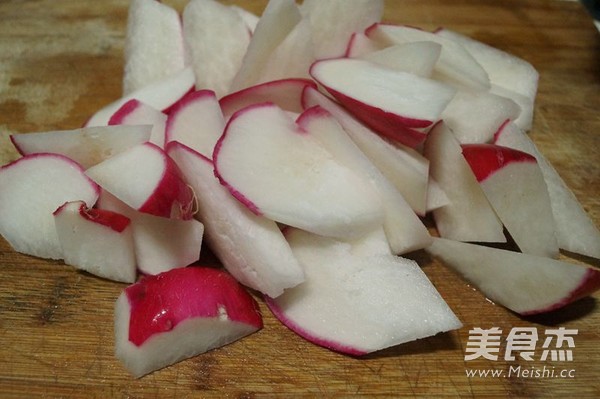 Sour and Spicy Appetizing Beef Stew with Radish recipe