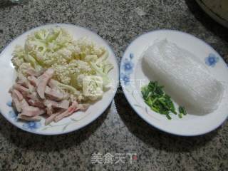 Pork and Cauliflower Boiled Vermicelli recipe