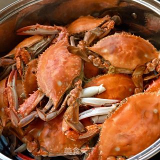 Fried Sea Crab with Green Onion and Ginger recipe