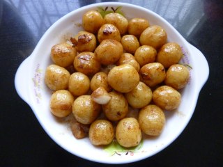 Braised Baby Potatoes in Oil recipe