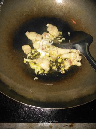 Stir-fried Pork Belly with Cabbage Fungus recipe
