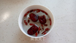 Stewed Ribs with Ginkgo-nourishing Yin and Moisturizing Dryness, Nourishing Lungs and Nourishing Stomach recipe
