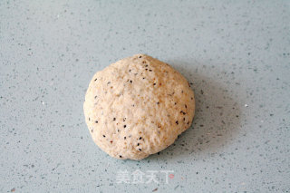 Knead-free Also Has A Good Taste: [germ Crispy French Sesame Ball] (with A Simple Cutting Knife) recipe