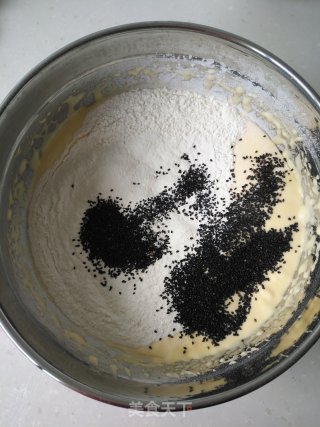 Black Sesame Sponge Cake recipe