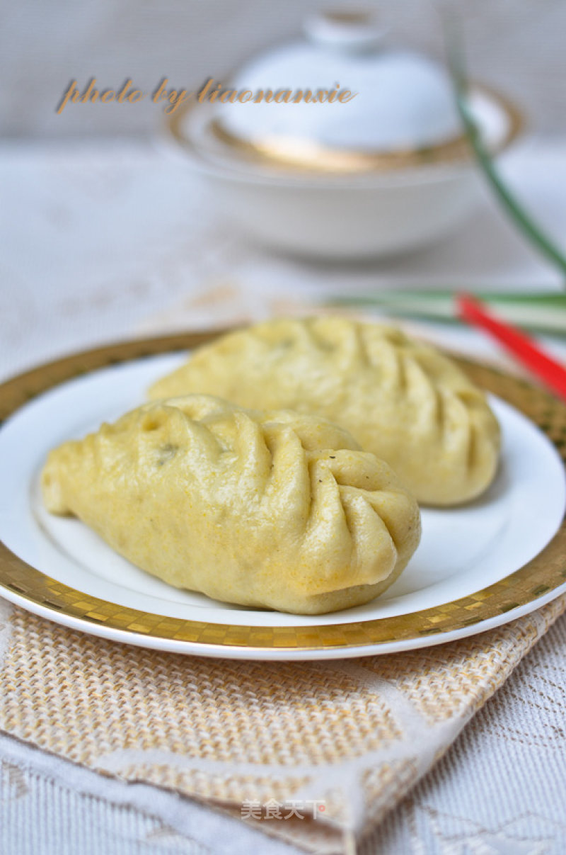 Cornmeal Dried Vegetable Buns recipe