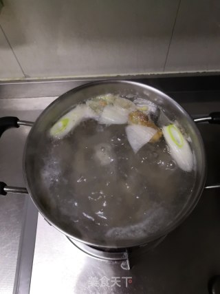 Stewed Pig's Feet with Yam recipe