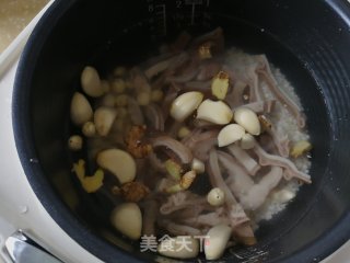 Barley, Lotus Seed, Pork Belly Soup recipe