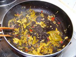 Pickled Cabbage and Fish Bone Hot Pot recipe